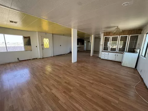Living - 2519 Pine Ave, Thermal, CA 92274 photo 2 of 3