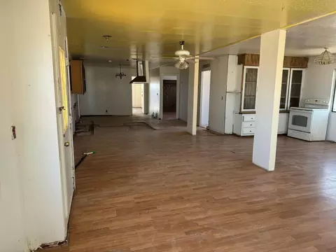 Living - 2519 Pine Ave, Thermal, CA 92274 photo 1 of 3