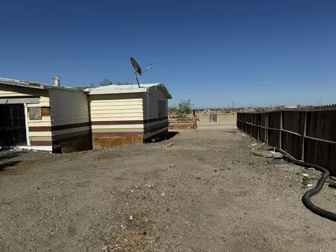 Exterior - 2519 Pine Ave, Thermal, CA 92274 photo 5 of 10