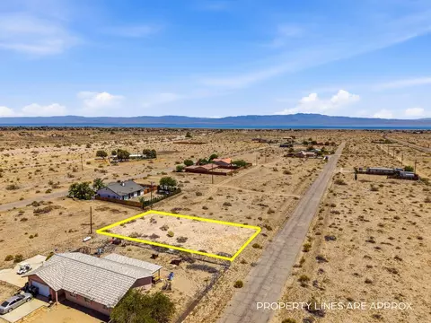 2591 Arrowhead Ave, Thermal, CA 92274 photo 3