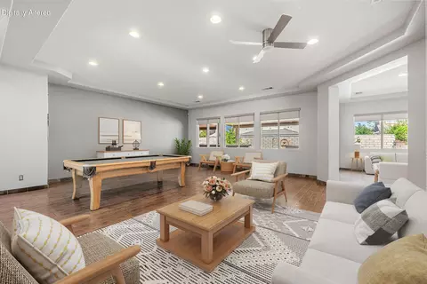 Living - 43425 Sentiero Dr, Indio, CA 92203 photo 3 of 11