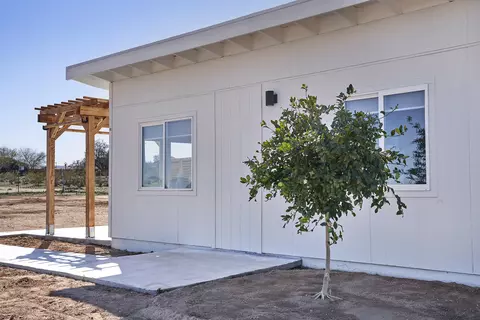 Exterior - 2250 Delgada Ave, Landers, CA 92285 photo 2 of 7