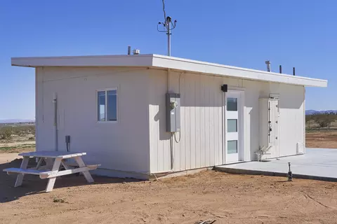 Exterior - 2250 Delgada Ave, Landers, CA 92285 photo 5 of 7