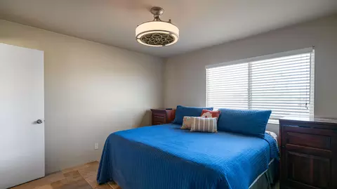 Bedroom - 2467 Sand Dr, Landers, CA 92285 photo 2 of 5