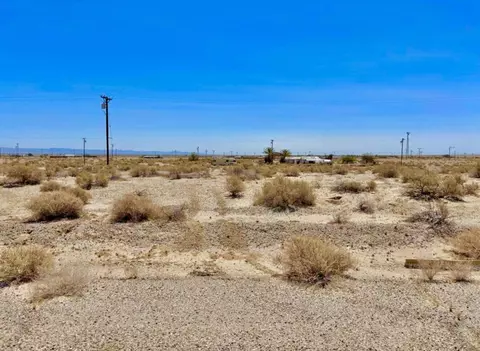 2164 Columbia Ave, Thermal, CA 92274 photo 3