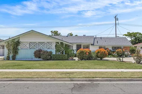 8822 Lola Ave, Anaheim, CA 92804