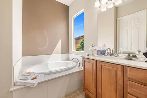 Bath - 81659 Camino El Triunfo, Indio, CA 92203 photo 2 of 4
