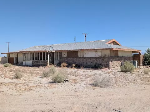 1038 Seaview Ave, Thermal, CA 92274