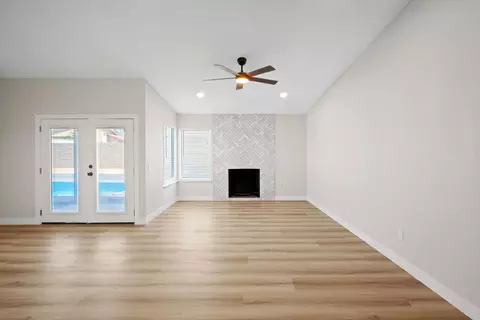 Living - 82142 W Solar Ct, Indio, CA 92201 photo 5 of 6