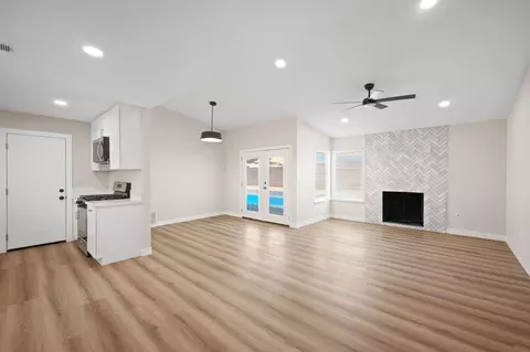 Living - 82142 W Solar Ct, Indio, CA 92201 photo 2 of 6