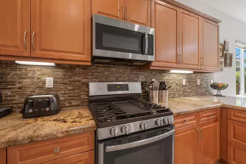 Kitchen - 85639 Treviso Dr, Indio, CA 92203 photo 3 of 4