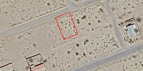 2726 Henshaw Ave, Thermal, CA 92274