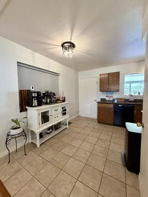 Kitchen - 325 E Chanslor Way, Blythe, CA 92225 photo 1 of 5