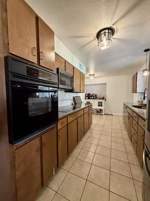 Kitchen - 325 E Chanslor Way, Blythe, CA 92225 photo 5 of 5