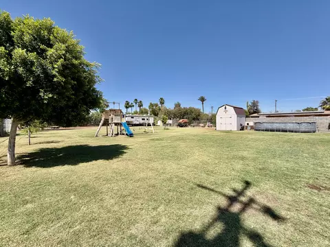 Exterior - 325 E Chanslor Way, Blythe, CA 92225 photo 9 of 11