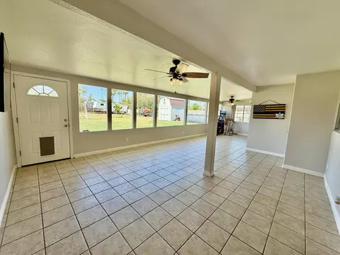 Exterior - 325 E Chanslor Way, Blythe, CA 92225 photo 3 of 11
