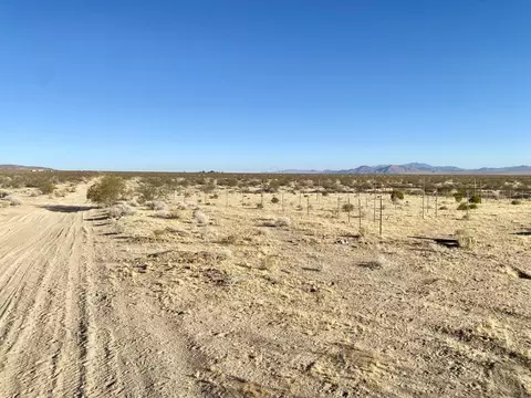 104 Joshua Tree Rd, Johnson Valley, CA 92285