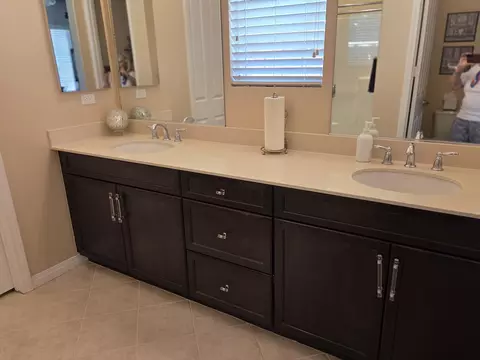 Bath - 43299 Valmara Ct, Indio, CA 92203 photo 1 of 2