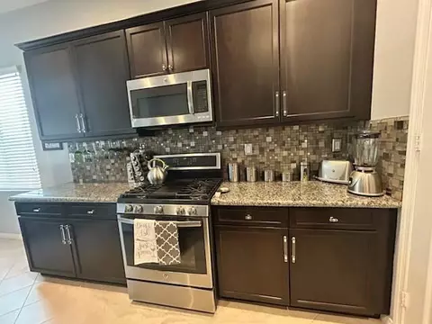 Kitchen - 43299 Valmara Ct, Indio, CA 92203 photo 3 of 3