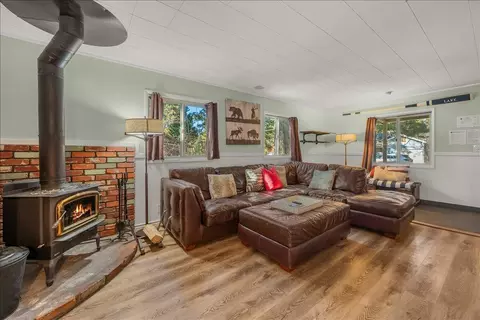 Living - 39187 N Bay Dr, Big Bear Lake, CA 92315 photo 4 of 4