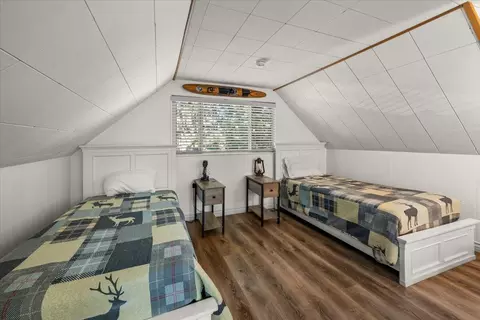 Bedroom - 39187 N Bay Dr, Big Bear Lake, CA 92315 photo 7 of 10