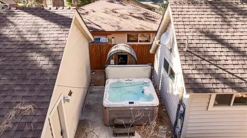 Exterior - 39187 N Bay Dr, Big Bear Lake, CA 92315 photo 13 of 14