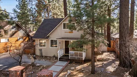 Exterior - 39187 N Bay Dr, Big Bear Lake, CA 92315 photo 10 of 14