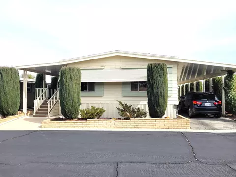 54999 Martinez Trl, Yucca Valley, CA 92284