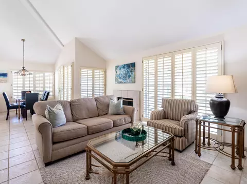 43710 Avenida Alicante, Palm Desert, CA 92211