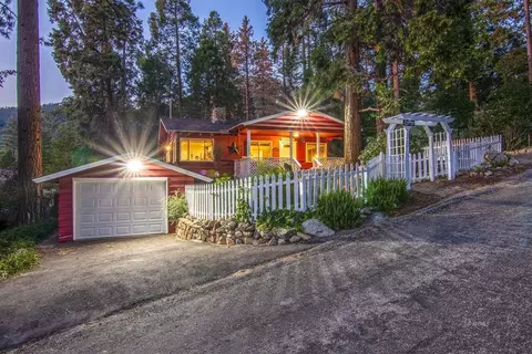 25005 Rim Rock Rd, Idyllwild, CA 92549