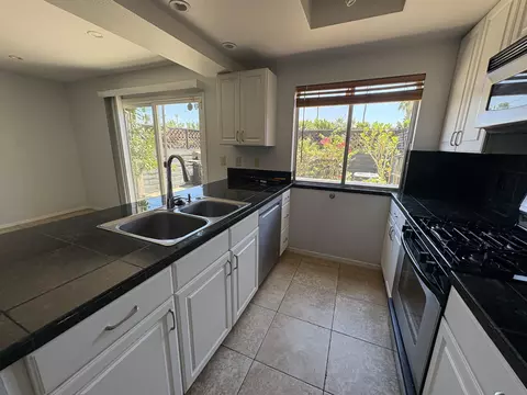 266 E Via Escuela, Palm Springs, CA 92262