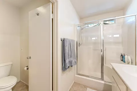 Bath - 82537 Delano Dr, Indio, CA 92201 photo 3 of 4