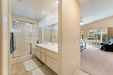 Bath - 82537 Delano Dr, Indio, CA 92201 photo 2 of 4