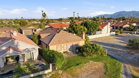 View/Area - 48423 Hepburn Dr, Indio, CA 92201 photo 3 of 6