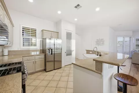 Kitchen - 48423 Hepburn Dr, Indio, CA 92201 photo 4 of 4