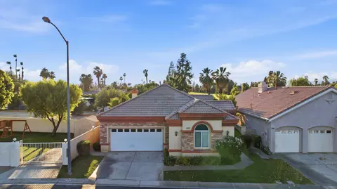 View/Area - 48423 Hepburn Dr, Indio, CA 92201 photo 2 of 6