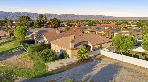 View/Area - 48423 Hepburn Dr, Indio, CA 92201 photo 4 of 6