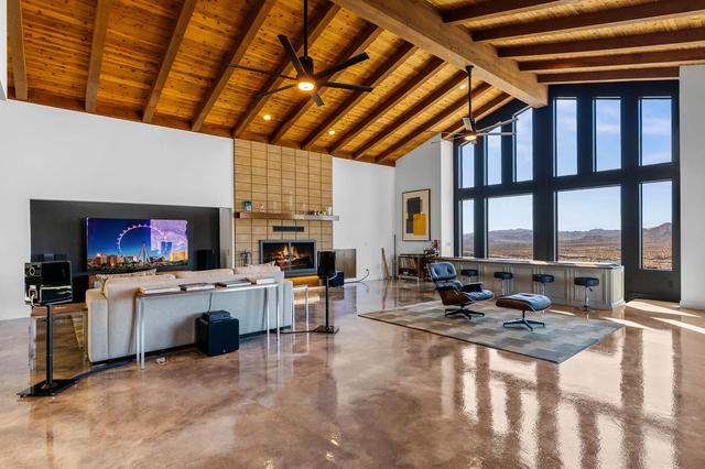 6171 Del Rio Way, Yucca Valley, CA 92284