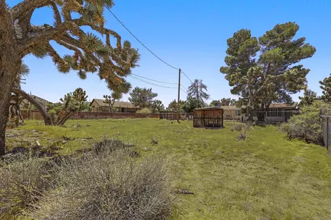 7603 Fox Trl, Yucca Valley, CA 92284 photo 24