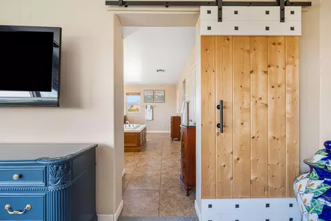 Entry Way - 79805 Camden Dr, Indio, CA 92203 photo 4 of 5