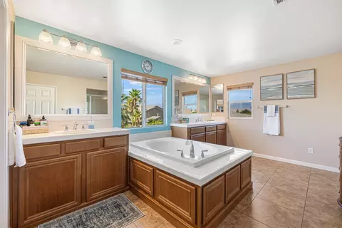 Bath - 79805 Camden Dr, Indio, CA 92203 photo 1 of 5