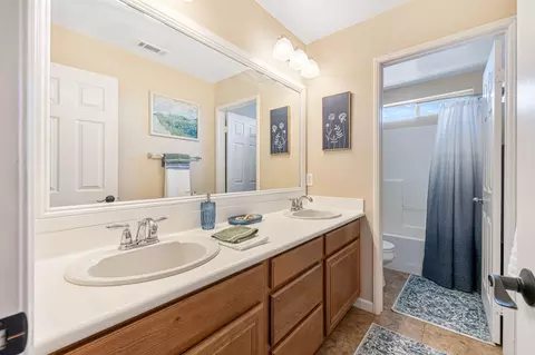 Bath - 79805 Camden Dr, Indio, CA 92203 photo 3 of 5