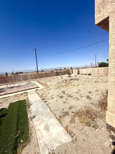 Exterior - 1506 Arctic Ave, Thermal, CA 92274 photo 3 of 3