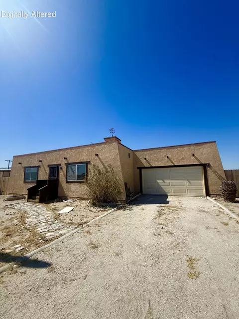 1506 Arctic Ave, Thermal, CA 92274