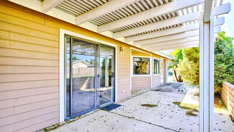 35341 S Border, Thousand Palms, CA 92276 photo 21