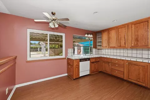 230 E Sunset Dr N, Redlands, CA 92373 photo 16