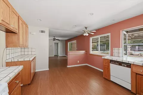 230 E Sunset Dr N, Redlands, CA 92373 photo 17