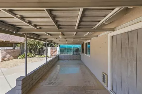 230 E Sunset Dr N, Redlands, CA 92373 photo 37