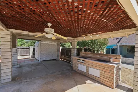 230 E Sunset Dr N, Redlands, CA 92373 photo 39