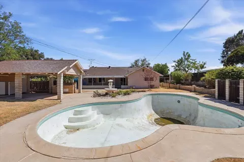 230 E Sunset Dr N, Redlands, CA 92373 photo 34